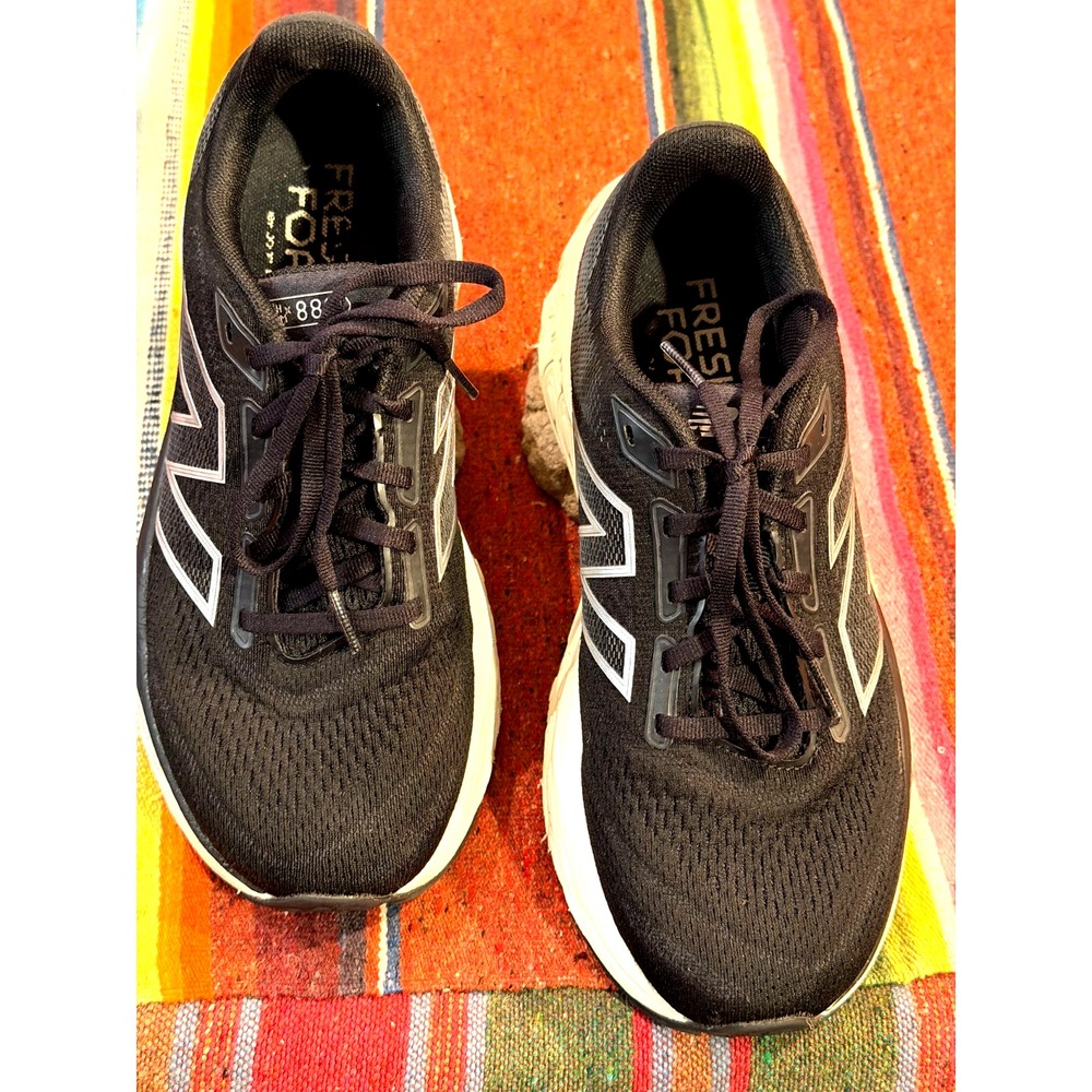 Women's New Balance Fresh Foam X 880v14, Black/Sea Salt, 9 D Wide US